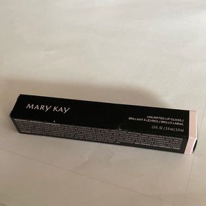Mary Kay unlimited lip gloss in sheer illusion